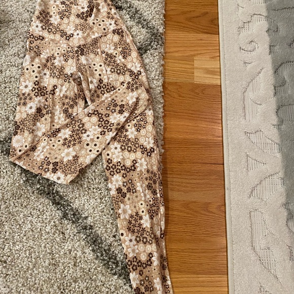 Aerie offline leggings - Picture 3 of 3